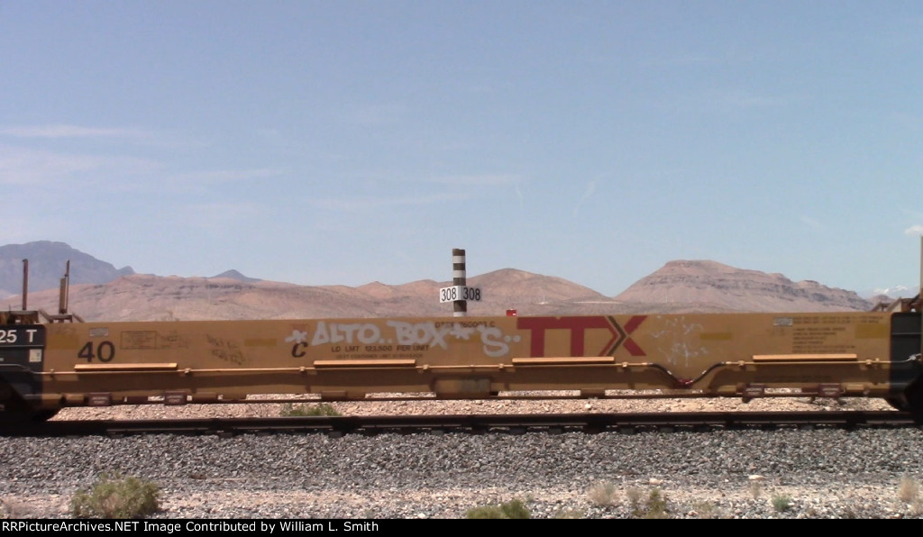 WB Intermodal Frt @ Erie NV -83